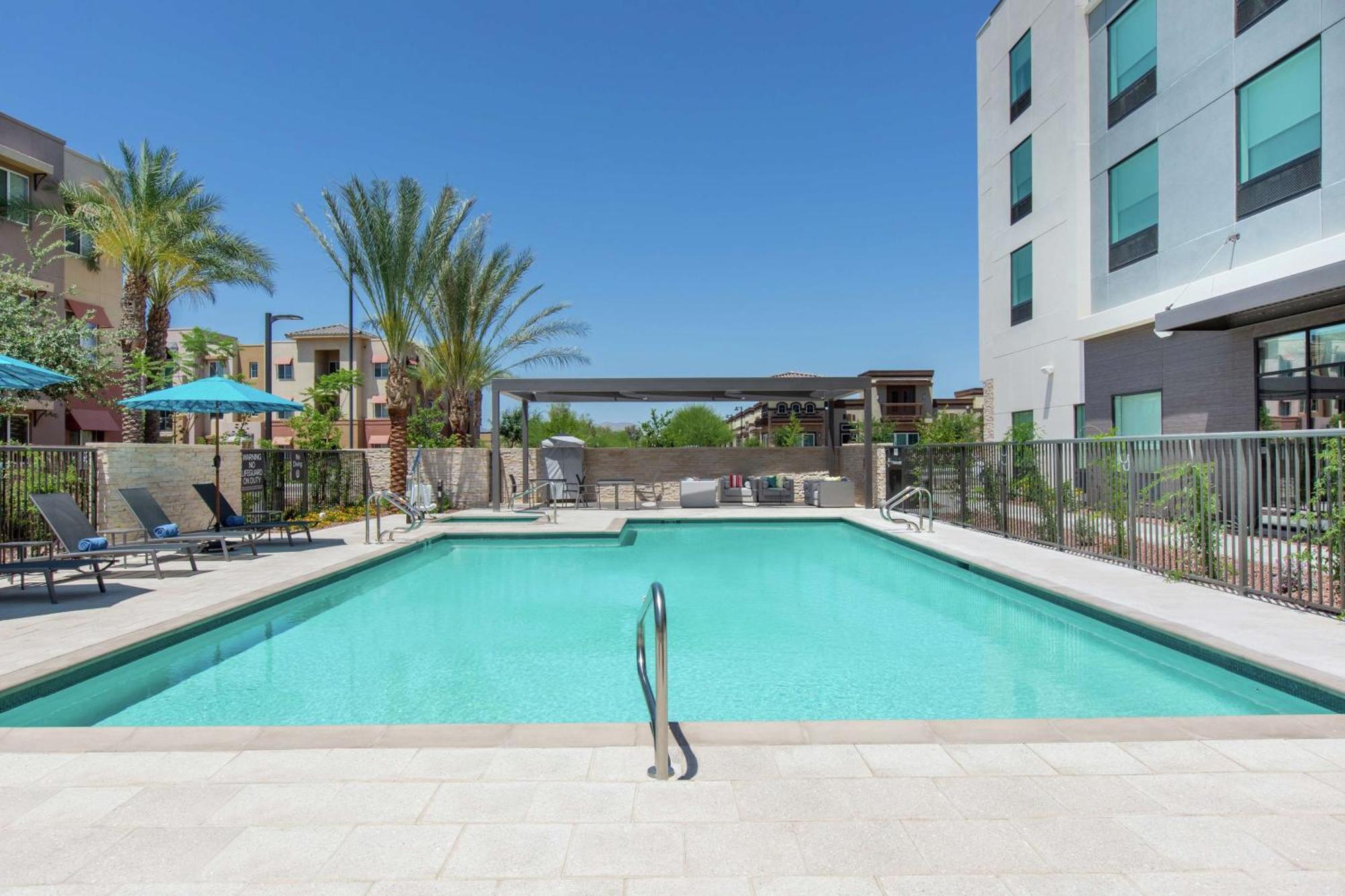 Hilton Garden Inn Surprise Phoenix Exteriör bild